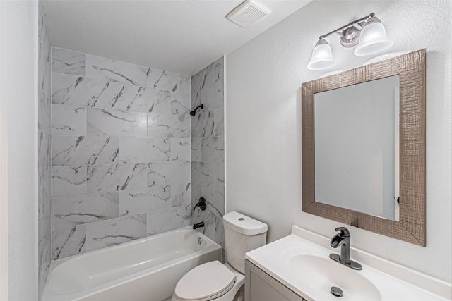 875 Grace Lane, Irving, TX 75061