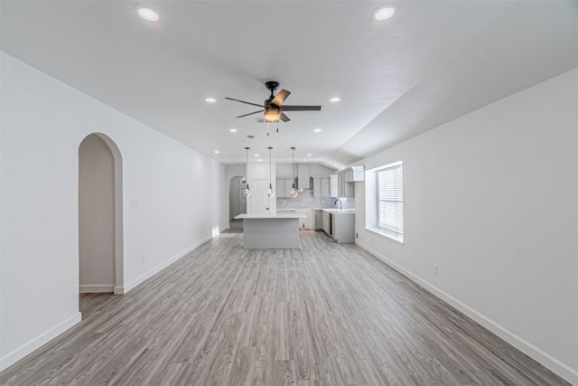 875 Grace Lane, Irving, TX 75061