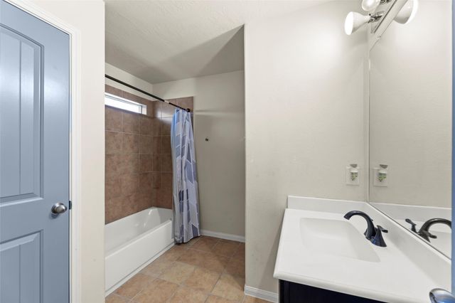 24707 Malca Manor Drive, Katy, TX 77493