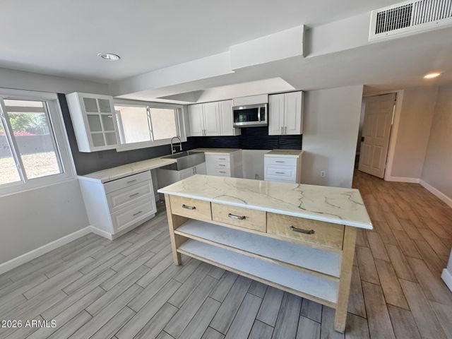 753 W 6TH Drive, Mesa, AZ 85210