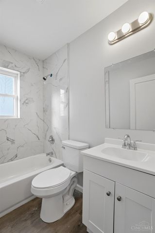 2807 W Galbraith Road, Cincinnati, OH 45239