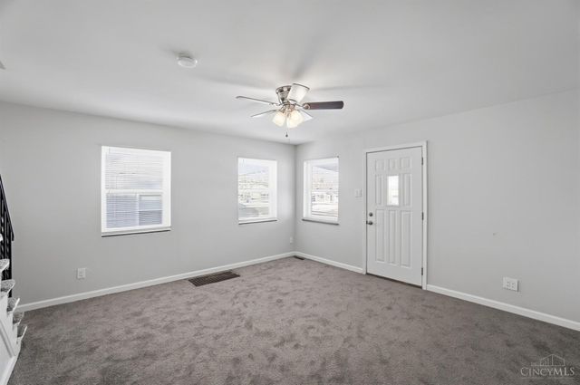 2807 W Galbraith Road, Cincinnati, OH 45239