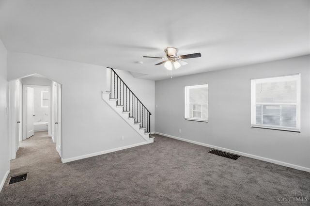 2807 W Galbraith Road, Cincinnati, OH 45239