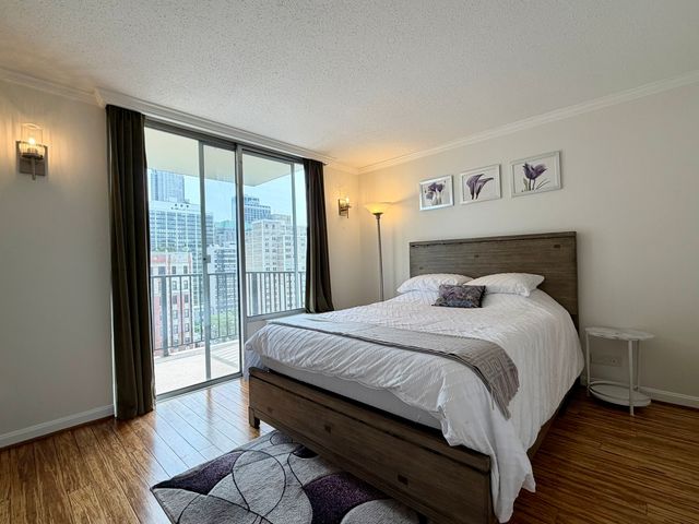 71 E Division Street 1601, Chicago, IL 60610