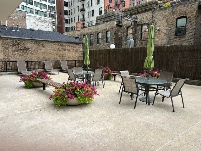 71 E Division Street 1601, Chicago, IL 60610