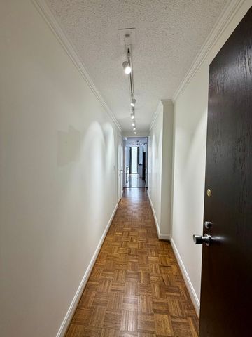 71 E Division Street 1601, Chicago, IL 60610