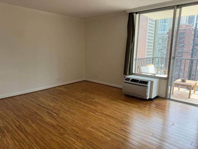 71 E Division Street 1601, Chicago, IL 60610
