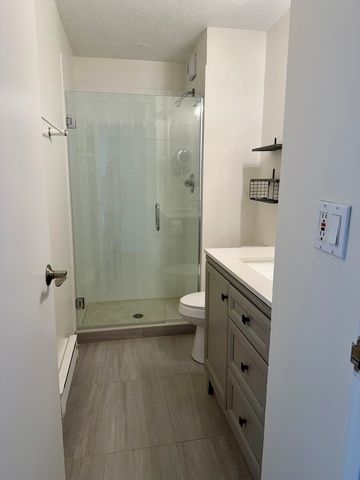 71 E Division Street 1601, Chicago, IL 60610