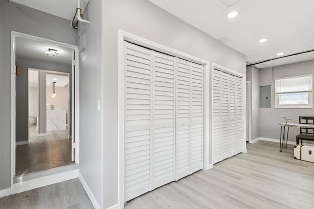 4N327 7th Avenue, Addison, IL 60101