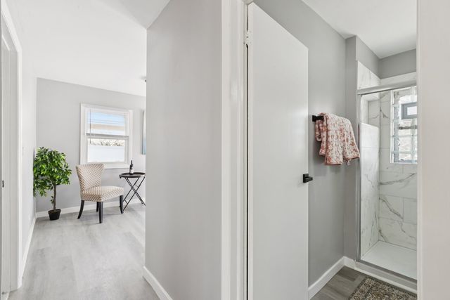 4N327 7th Avenue, Addison, IL 60101