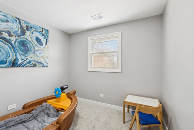 4N327 7th Avenue, Addison, IL 60101