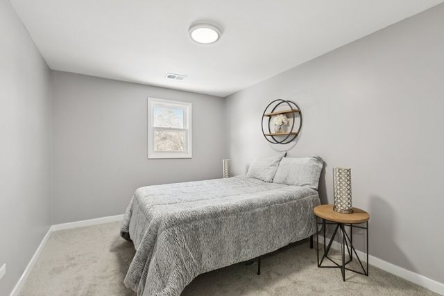 4N327 7th Avenue, Addison, IL 60101