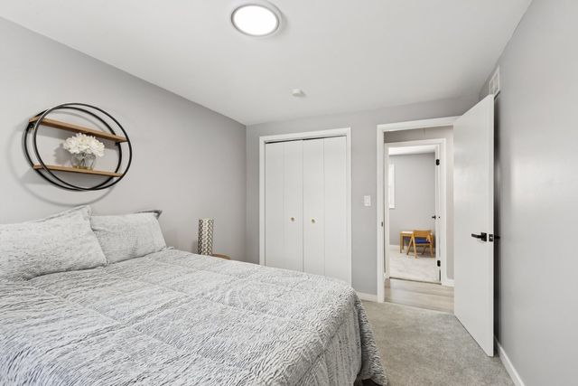 4N327 7th Avenue, Addison, IL 60101