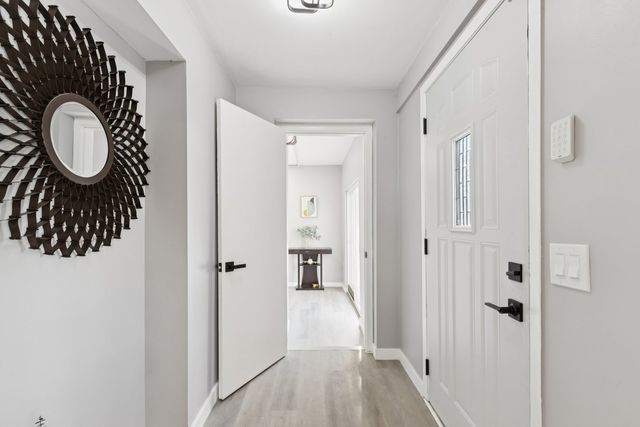 4N327 7th Avenue, Addison, IL 60101