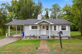 105 Maple Lane, Oak Ridge, TN 37830