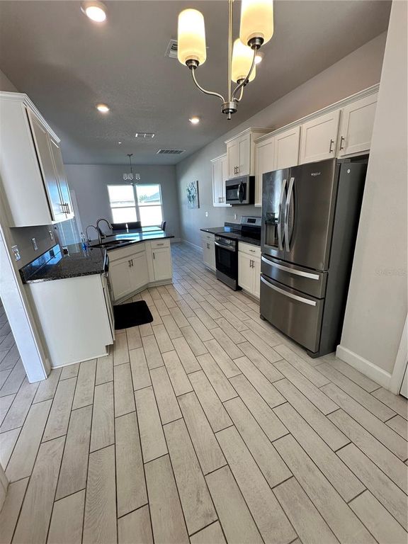 Image 5 of property listing at 36097 WELSH GLADE ROAD, Dade City, FL 33525