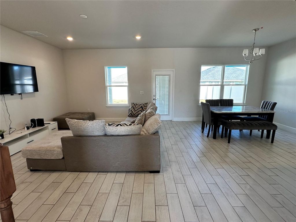 Image 8 of property listing at 36097 WELSH GLADE ROAD, Dade City, FL 33525