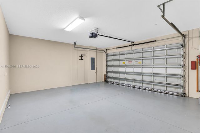 4308 Cascada Cir, Cooper City, FL 33024