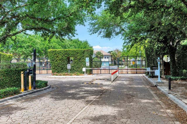 4308 Cascada Cir, Cooper City, FL 33024