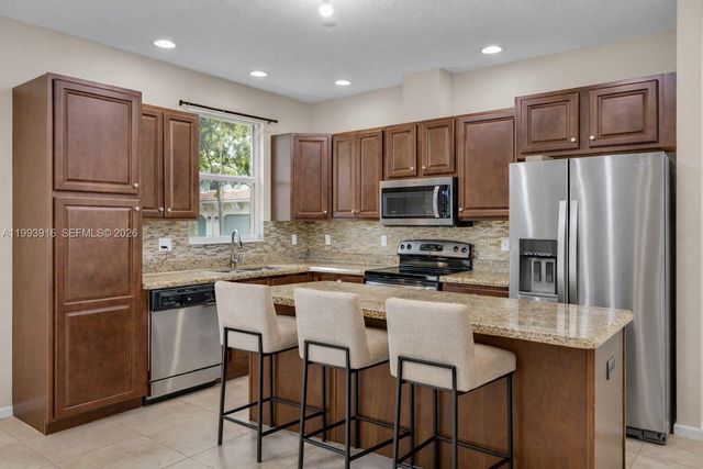 4308 Cascada Cir, Cooper City, FL 33024