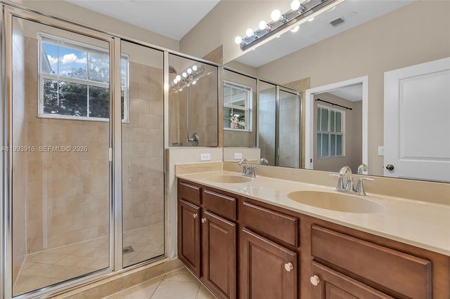 4308 Cascada Cir, Cooper City, FL 33024