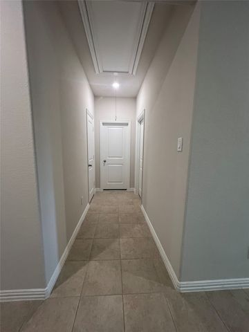 6304 Dry Gulch Trail, Fort Worth, TX 76179