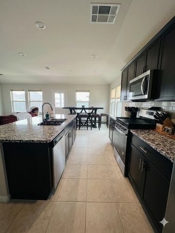 6304 Dry Gulch Trail, Fort Worth, TX 76179