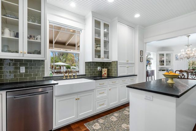 2444 Ashcroft Avenue, Clovis, CA 93611