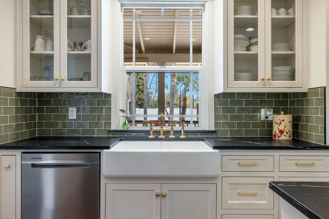 2444 Ashcroft Avenue, Clovis, CA 93611