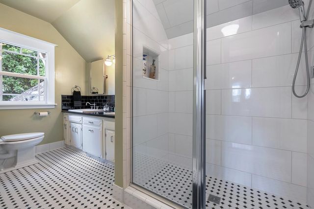 2444 Ashcroft Avenue, Clovis, CA 93611