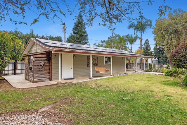 2444 Ashcroft Avenue, Clovis, CA 93611