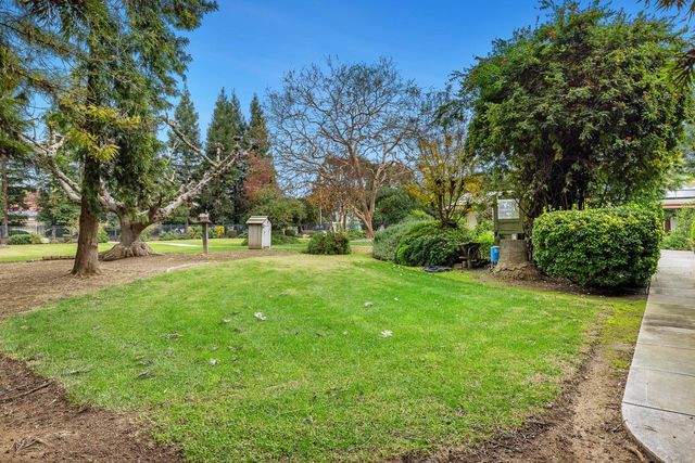 2444 Ashcroft Avenue, Clovis, CA 93611