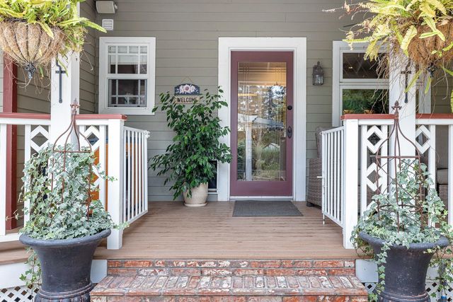 2444 Ashcroft Avenue, Clovis, CA 93611