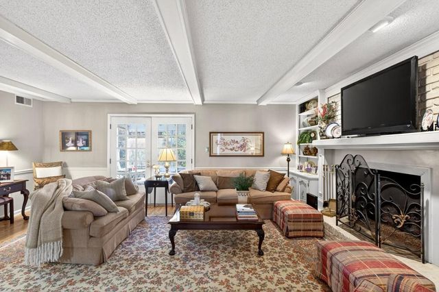 1127 Aurora Court, Dunwoody, GA 30338