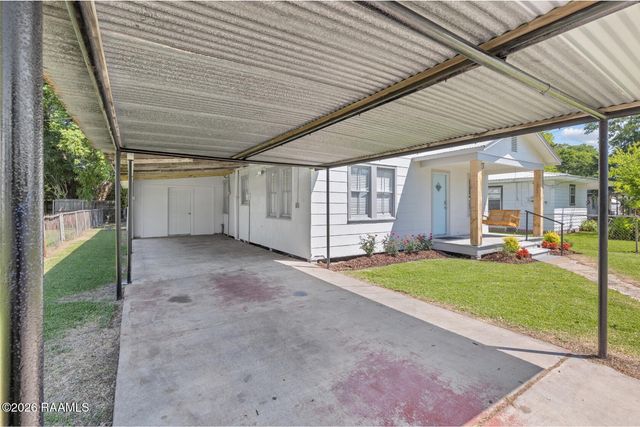 803 Grand Point Highway, Breaux Bridge, LA 70517