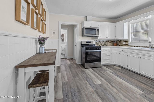 803 Grand Point Highway, Breaux Bridge, LA 70517