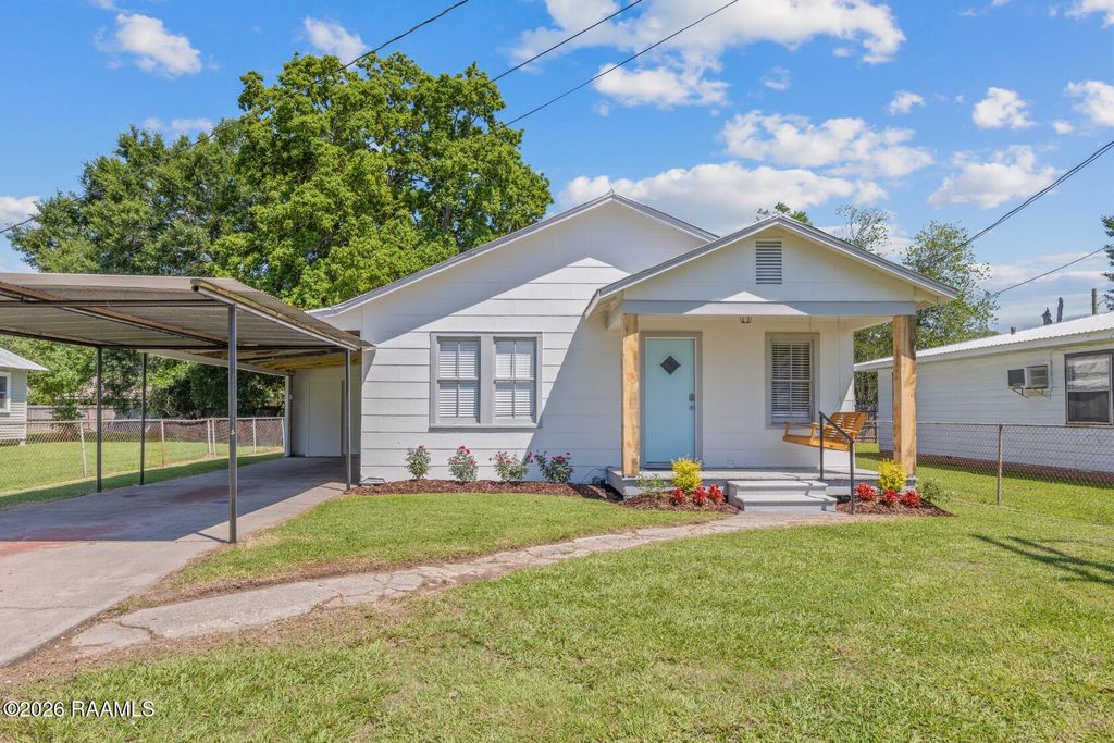 803 Grand Point Highway, Breaux Bridge, LA 70517