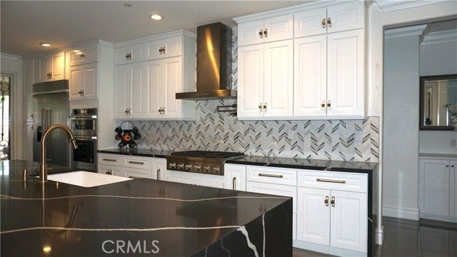 6895 Baroque Ct, San Bernardino, CA 92407