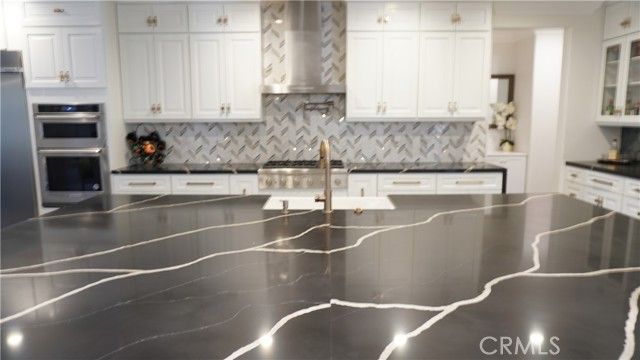 6895 Baroque Ct, San Bernardino, CA 92407