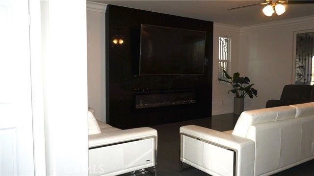 6895 Baroque Ct, San Bernardino, CA 92407