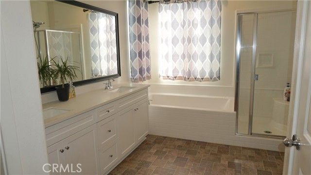 6895 Baroque Ct, San Bernardino, CA 92407