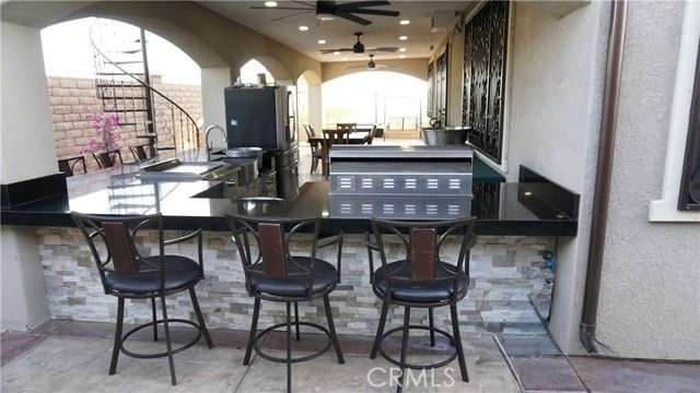 6895 Baroque Ct, San Bernardino, CA 92407