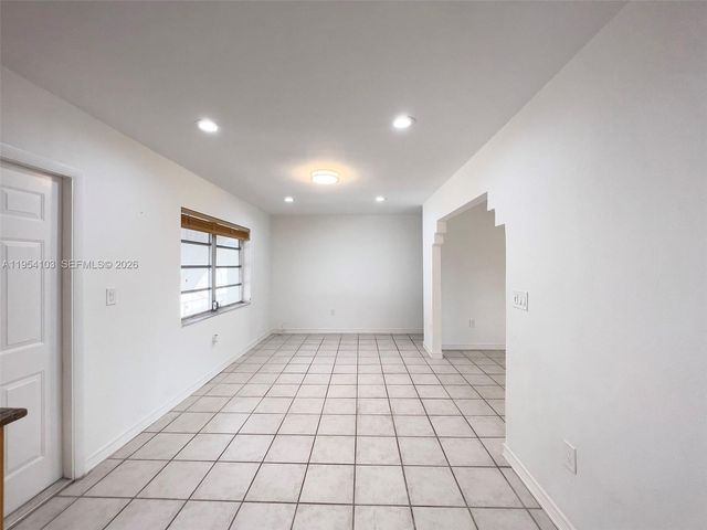 6295 SW 33rd St, Miami, FL 33155