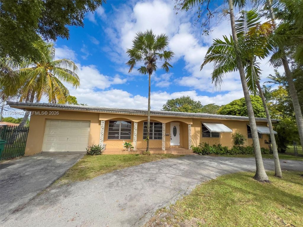 6295 SW 33rd St, Miami, FL 33155