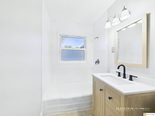 1243 Fairview Drive, Blair, NE 68008