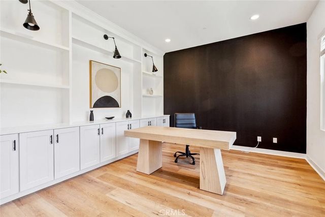 17715 Hillside, Saugus, CA 91350