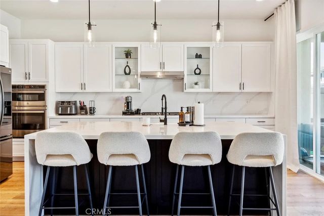 17715 Hillside, Saugus, CA 91350