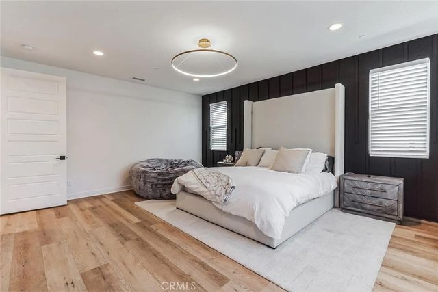 17715 Hillside, Saugus, CA 91350