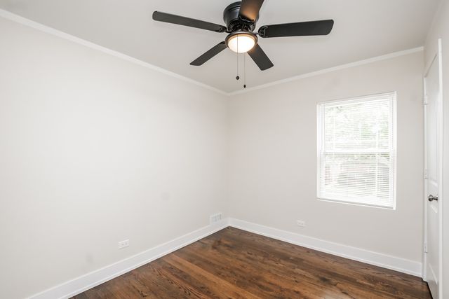 10048 S Saint Lawrence Avenue, Chicago, IL 60628