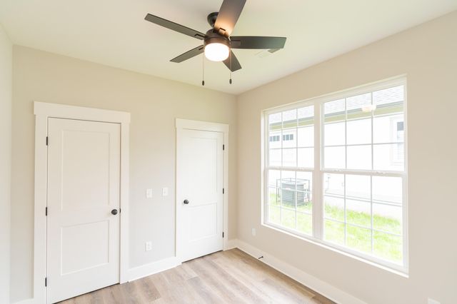 1517 E 49th Street, Chattanooga, TN 37407